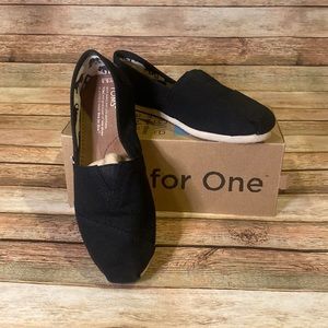 Toms Black Canvas